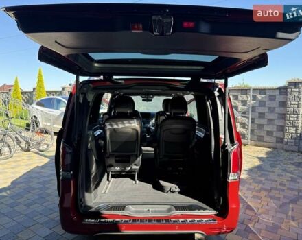 Красный Мерседес EQV, объемом двигателя 0 л и пробегом 3 тыс. км за 69382 $, фото 13 на Automoto.ua