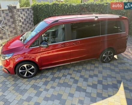 Красный Мерседес EQV, объемом двигателя 0 л и пробегом 3 тыс. км за 69382 $, фото 5 на Automoto.ua