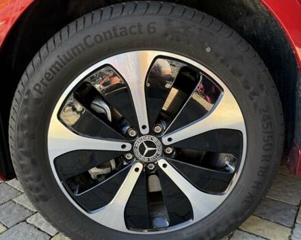 Красный Мерседес EQV, объемом двигателя 0 л и пробегом 3 тыс. км за 70938 $, фото 28 на Automoto.ua