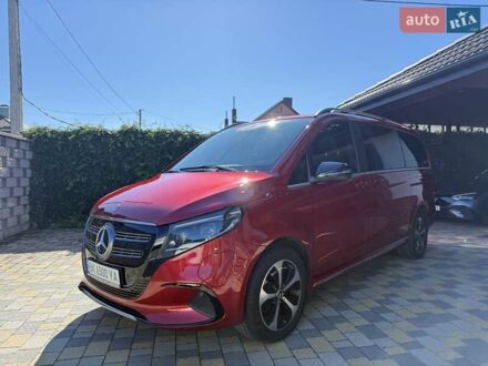 Красный Мерседес EQV, объемом двигателя 0 л и пробегом 3 тыс. км за 70938 $, фото 1 на Automoto.ua