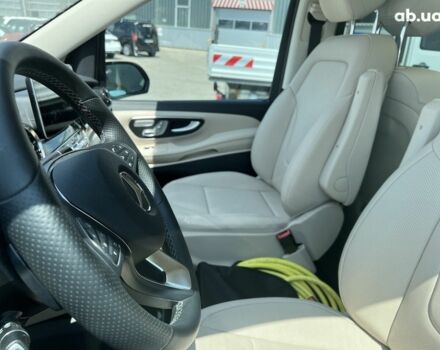 Мерседес EQV, объемом двигателя 0 л и пробегом 2 тыс. км за 82858 $, фото 2 на Automoto.ua