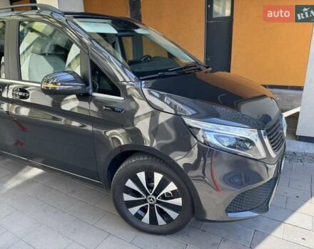 Серый Мерседес EQV, объемом двигателя 0 л и пробегом 107 тыс. км за 39900 $, фото 14 на Automoto.ua