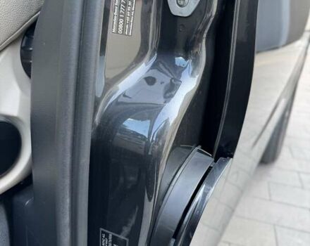 Серый Мерседес EQV, объемом двигателя 0 л и пробегом 107 тыс. км за 39900 $, фото 33 на Automoto.ua