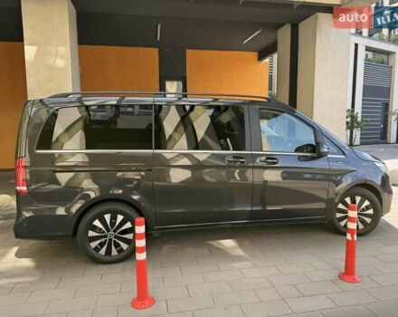 Серый Мерседес EQV, объемом двигателя 0 л и пробегом 107 тыс. км за 39900 $, фото 8 на Automoto.ua