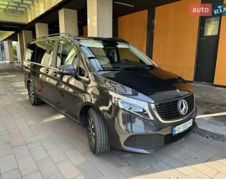 Серый Мерседес EQV, объемом двигателя 0 л и пробегом 107 тыс. км за 39900 $, фото 4 на Automoto.ua