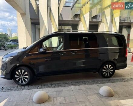 Серый Мерседес EQV, объемом двигателя 0 л и пробегом 107 тыс. км за 39900 $, фото 9 на Automoto.ua