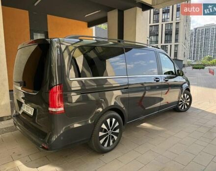 Серый Мерседес EQV, объемом двигателя 0 л и пробегом 107 тыс. км за 39900 $, фото 5 на Automoto.ua