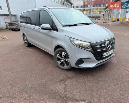 Серый Мерседес EQV, объемом двигателя 0 л и пробегом 17 тыс. км за 63900 $, фото 2 на Automoto.ua