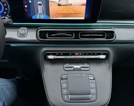 Серый Мерседес EQV, объемом двигателя 0 л и пробегом 17 тыс. км за 63900 $, фото 23 на Automoto.ua