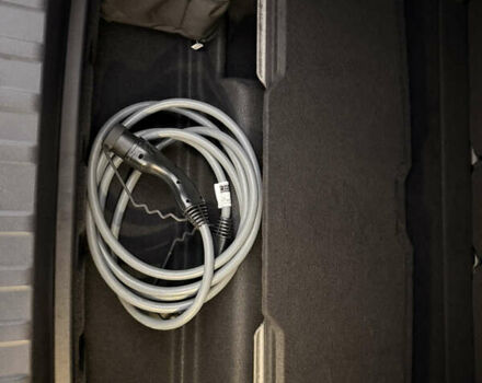 Серый Мерседес EQV, объемом двигателя 0 л и пробегом 17 тыс. км за 63900 $, фото 26 на Automoto.ua