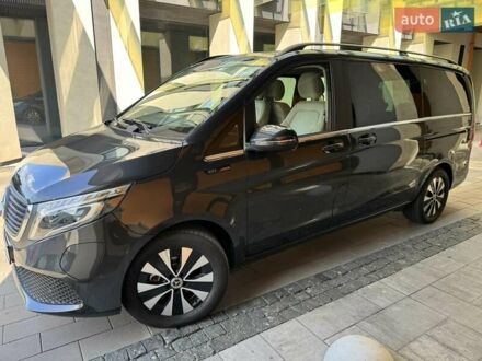 Мерседес EQV 2021 в Виннице на Automoto.ua Серый Мерседес EQV, объемом двигателя 0 л и пробегом 107 тыс. км за 39900 $, фото 1 на Automoto.ua