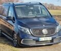 Синий Мерседес EQV, объемом двигателя 0 л и пробегом 250 тыс. км за 34000 $, фото 1 на Automoto.ua