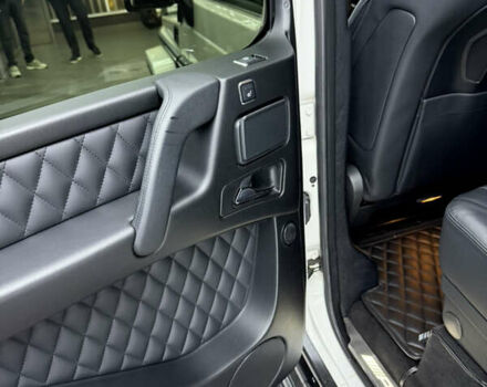 Белый Мерседес Г-Класс, объемом двигателя 5.5 л и пробегом 117 тыс. км за 49800 $, фото 32 на Automoto.ua