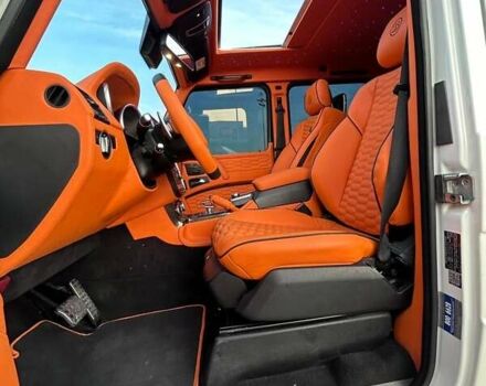 Білий Мерседес Г-Клас, об'ємом двигуна 4 л та пробігом 143 тис. км за 84999 $, фото 11 на Automoto.ua