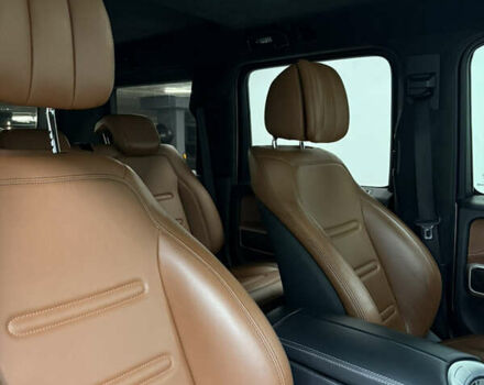 Белый Мерседес Г-Класс, объемом двигателя 4 л и пробегом 135 тыс. км за 125000 $, фото 24 на Automoto.ua