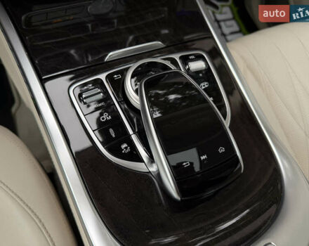 Белый Мерседес Г-Класс, объемом двигателя 4 л и пробегом 38 тыс. км за 210000 $, фото 32 на Automoto.ua