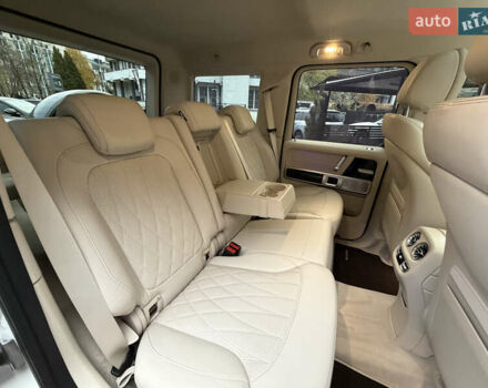 Белый Мерседес Г-Класс, объемом двигателя 4 л и пробегом 38 тыс. км за 210000 $, фото 44 на Automoto.ua