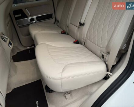 Белый Мерседес Г-Класс, объемом двигателя 4 л и пробегом 38 тыс. км за 210000 $, фото 47 на Automoto.ua