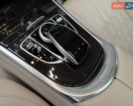 Белый Мерседес Г-Класс, объемом двигателя 4 л и пробегом 38 тыс. км за 210000 $, фото 30 на Automoto.ua