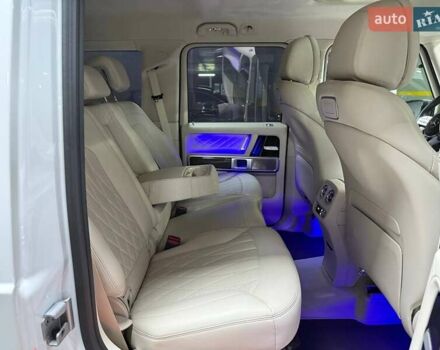 Белый Мерседес Г-Класс, объемом двигателя 3.98 л и пробегом 25 тыс. км за 219500 $, фото 72 на Automoto.ua