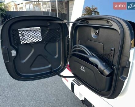 Белый Мерседес Г-Класс, объемом двигателя 0 л и пробегом 8 тыс. км за 185900 $, фото 44 на Automoto.ua