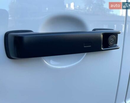 Белый Мерседес Г-Класс, объемом двигателя 0 л и пробегом 8 тыс. км за 185900 $, фото 45 на Automoto.ua