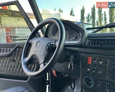 Черный Мерседес Г-Класс, объемом двигателя 3.23 л и пробегом 465 тыс. км за 17888 $, фото 41 на Automoto.ua