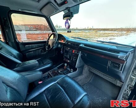 Черный Мерседес Г-Класс, объемом двигателя 5 л и пробегом 250 тыс. км за 19999 $, фото 5 на Automoto.ua