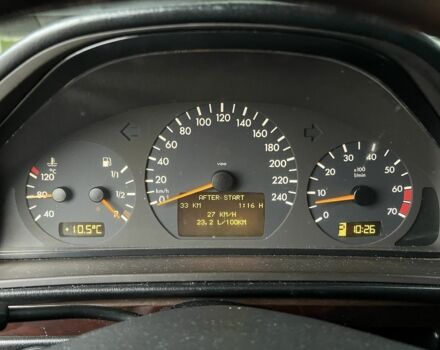 Черный Мерседес Г-Класс, объемом двигателя 5 л и пробегом 252 тыс. км за 20100 $, фото 11 на Automoto.ua