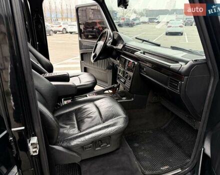 Черный Мерседес Г-Класс, объемом двигателя 4.97 л и пробегом 280 тыс. км за 16900 $, фото 6 на Automoto.ua