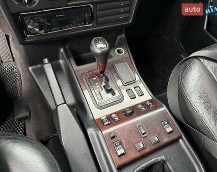 Черный Мерседес Г-Класс, объемом двигателя 4.97 л и пробегом 280 тыс. км за 16900 $, фото 10 на Automoto.ua