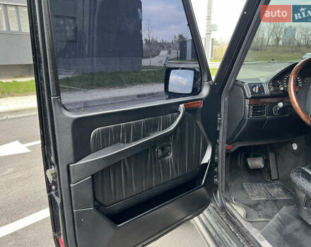 Черный Мерседес Г-Класс, объемом двигателя 5 л и пробегом 252 тыс. км за 20100 $, фото 3 на Automoto.ua