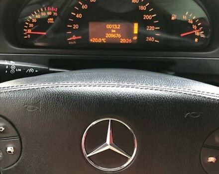 Черный Мерседес Г-Класс, объемом двигателя 5 л и пробегом 260 тыс. км за 25000 $, фото 10 на Automoto.ua