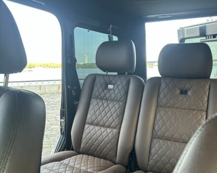 Черный Мерседес Г-Класс, объемом двигателя 5 л и пробегом 480 тыс. км за 21000 $, фото 14 на Automoto.ua