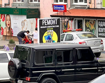 Черный Мерседес Г-Класс, объемом двигателя 5 л и пробегом 260 тыс. км за 25000 $, фото 4 на Automoto.ua