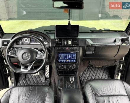 Черный Мерседес Г-Класс, объемом двигателя 4.97 л и пробегом 250 тыс. км за 23500 $, фото 10 на Automoto.ua