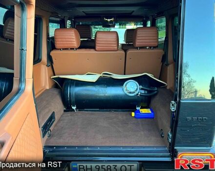 Черный Мерседес Г-Класс, объемом двигателя 5 л и пробегом 175 тыс. км за 29000 $, фото 11 на Automoto.ua