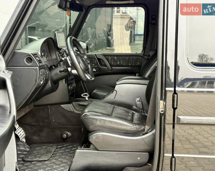 Черный Мерседес Г-Класс, объемом двигателя 4.97 л и пробегом 250 тыс. км за 23500 $, фото 14 на Automoto.ua