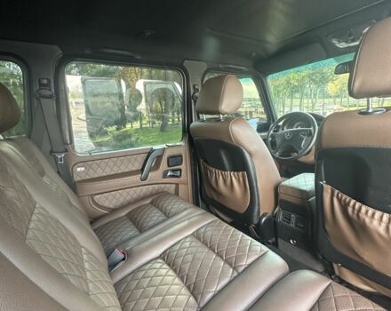 Черный Мерседес Г-Класс, объемом двигателя 5 л и пробегом 480 тыс. км за 21000 $, фото 10 на Automoto.ua