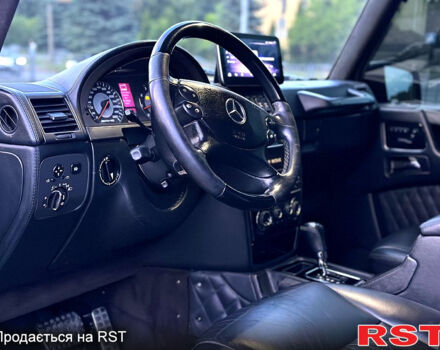 Черный Мерседес Г-Класс, объемом двигателя 5 л и пробегом 400 тыс. км за 25000 $, фото 6 на Automoto.ua