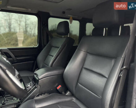 Черный Мерседес Г-Класс, объемом двигателя 5 л и пробегом 150 тыс. км за 39500 $, фото 36 на Automoto.ua