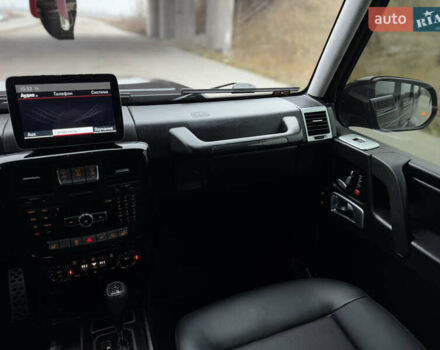 Черный Мерседес Г-Класс, объемом двигателя 5 л и пробегом 150 тыс. км за 39500 $, фото 38 на Automoto.ua