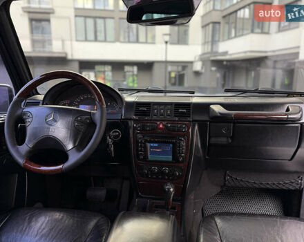 Черный Мерседес Г-Класс, объемом двигателя 5 л и пробегом 303 тыс. км за 22500 $, фото 40 на Automoto.ua