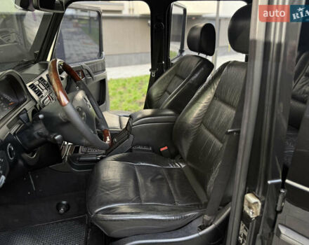 Черный Мерседес Г-Класс, объемом двигателя 5 л и пробегом 303 тыс. км за 22500 $, фото 42 на Automoto.ua