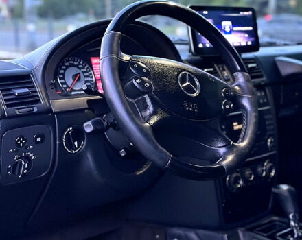 Черный Мерседес Г-Класс, объемом двигателя 5 л и пробегом 400 тыс. км за 25000 $, фото 4 на Automoto.ua