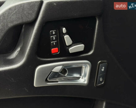 Черный Мерседес Г-Класс, объемом двигателя 5 л и пробегом 150 тыс. км за 39500 $, фото 44 на Automoto.ua