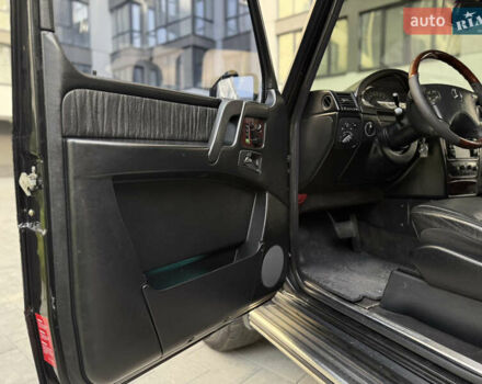 Черный Мерседес Г-Класс, объемом двигателя 5 л и пробегом 303 тыс. км за 22500 $, фото 38 на Automoto.ua