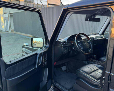 Черный Мерседес Г-Класс, объемом двигателя 5 л и пробегом 232 тыс. км за 34000 $, фото 9 на Automoto.ua