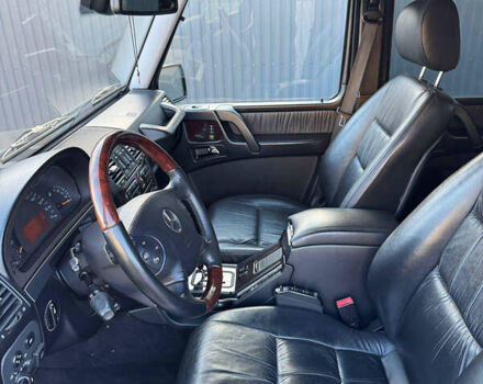 Черный Мерседес Г-Класс, объемом двигателя 5 л и пробегом 232 тыс. км за 34000 $, фото 11 на Automoto.ua