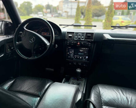 Черный Мерседес Г-Класс, объемом двигателя 4.97 л и пробегом 167 тыс. км за 31777 $, фото 10 на Automoto.ua